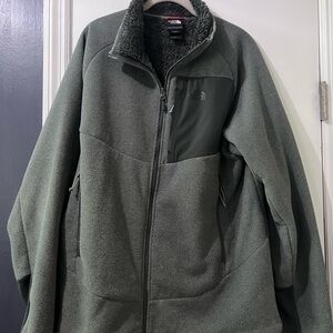The North Face Men's Gray Performance Jacket